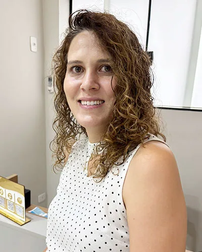 Dra. Patricia Sampaio, cirurgiã-dentista em Piracicaba